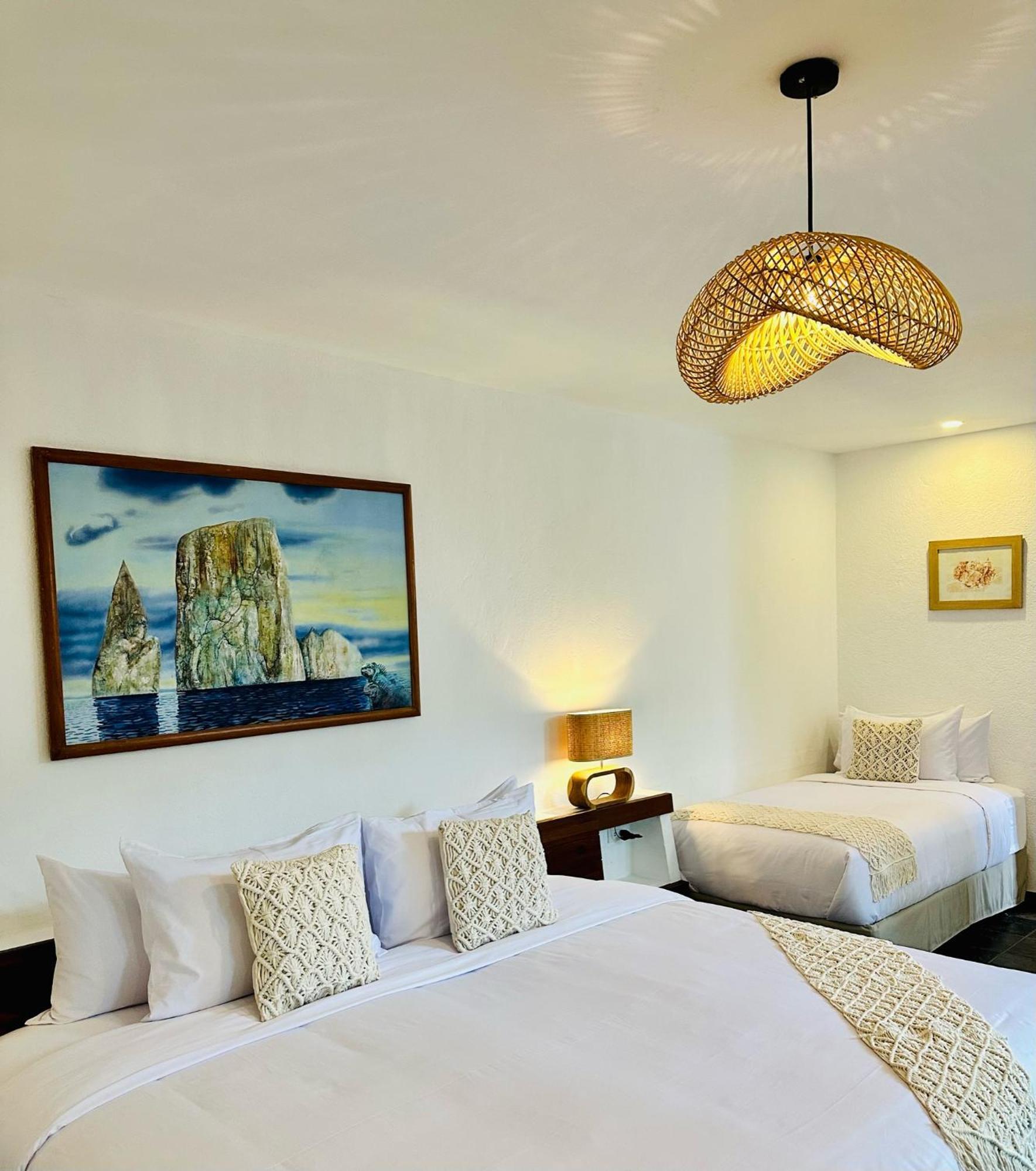 Hotel Villa Escalesia Galapagos Puerto Ayora  Εξωτερικό φωτογραφία